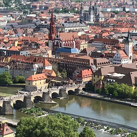 Dachtraum Waldner * Würzburg